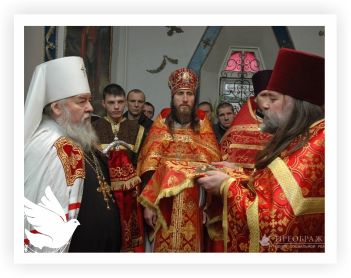 фото до публыкації В тюремном храме исправительной колонии № 89 состоялось праздничное богослужение