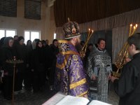 01.04.12 Архииерейское служение в 34-й  женской колонии в г. Днепродзержинске