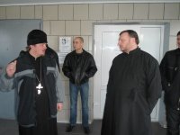 01.04.12 Архииерейское служение в 34-й  женской колонии в г. Днепродзержинске