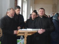 01.04.12 Архииерейское служение в 34-й  женской колонии в г. Днепродзержинске