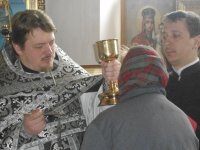 01.04.12 Архииерейское служение в 34-й  женской колонии в г. Днепродзержинске