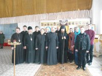 01.04.12 Архииерейское служение в 34-й  женской колонии в г. Днепродзержинске