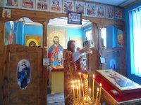 Божественная литургия в колонии-поселении №133