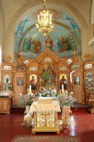 Правящий Архиерей возглавил престольное торжество в храме Всех Русских святых при духовно-образовательном центре жилмассива Одинковка