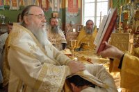 Правящий Архиерей возглавил престольное торжество в храме Всех Русских святых при духовно-образовательном центре жилмассива Одинковка