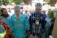 В Тихвинском женском монастыре митрополит Ириней возглавил празднование престольного торжества